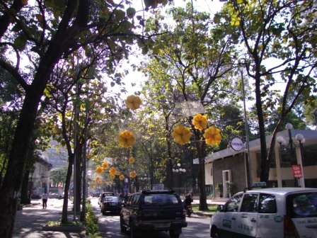 TP Hồ Chí Minh phân luồng giao thông phục vụ Lễ mít tinh kỷ niệm 40 năm Ngày Giải phóng miền Nam